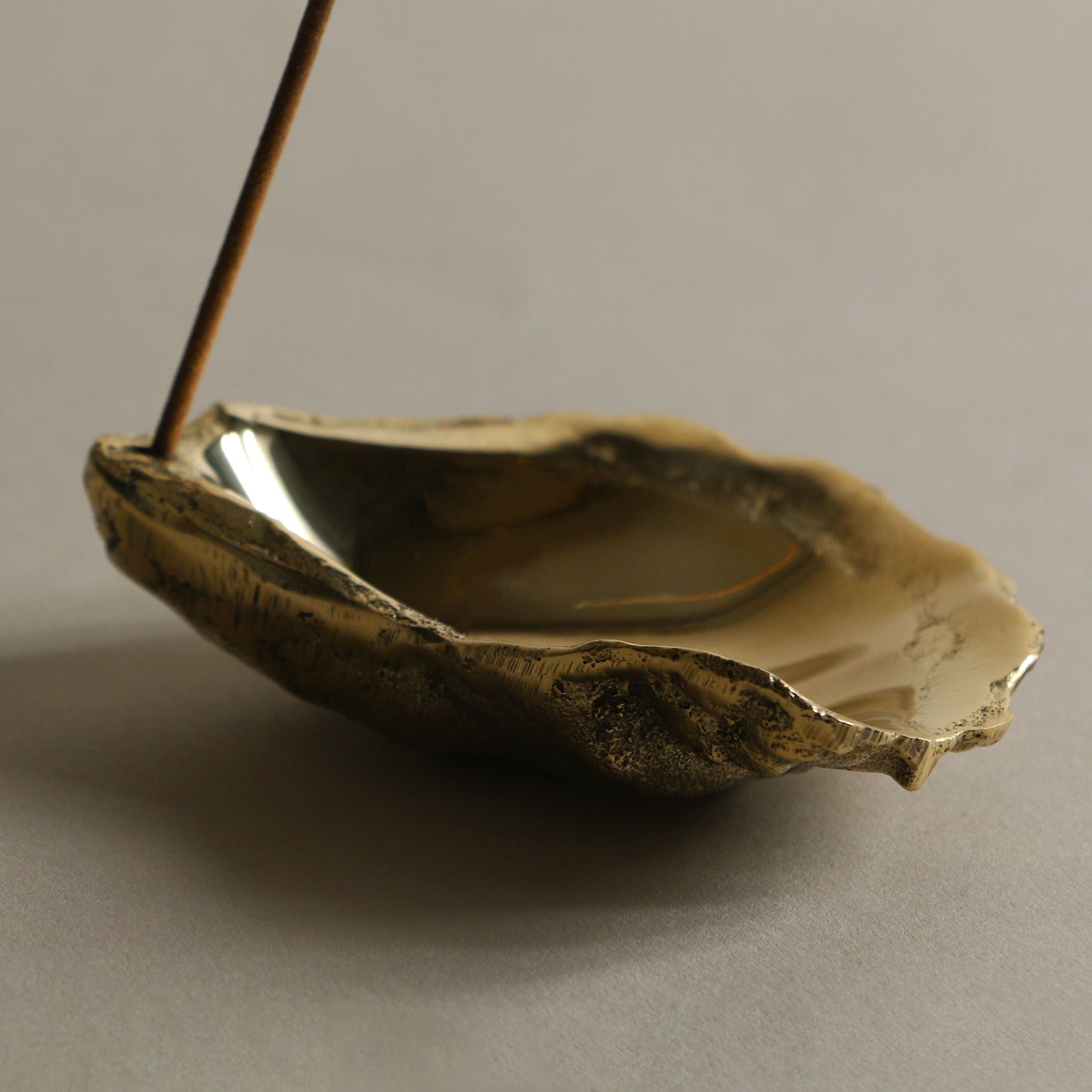 Oyster Incense Holder | Brass