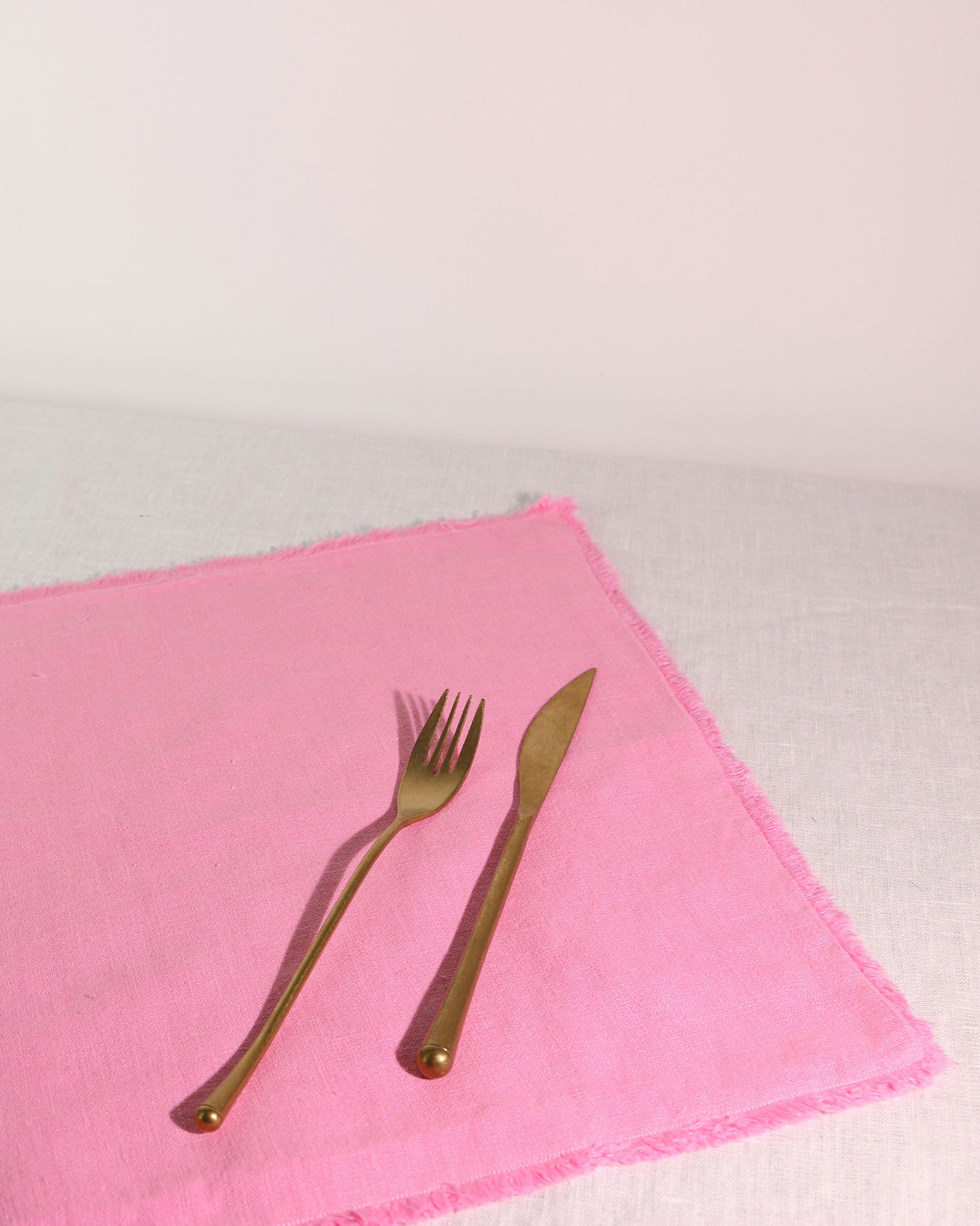 Frayed Linen Placemat Pair | Rosé