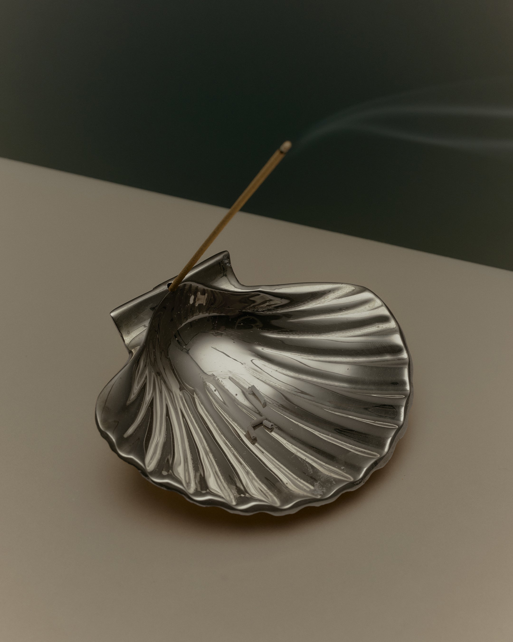 Scallop Incense Holder | Silver
